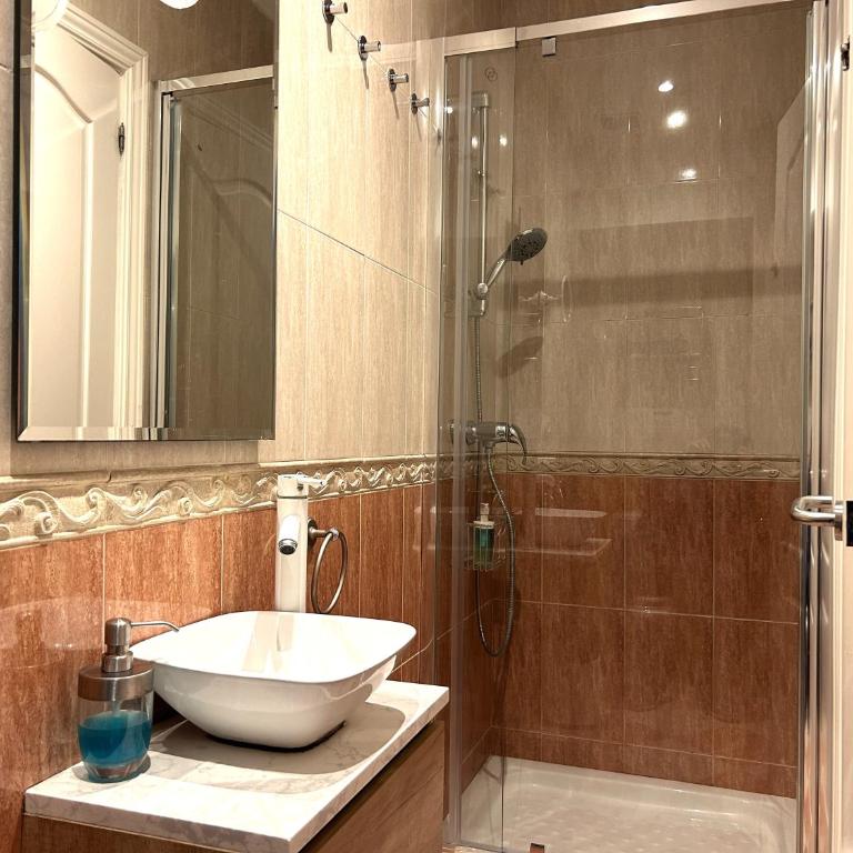 Home in Seville V33-B - Apartamento de 2 dormitorios con terraza compartida - 22