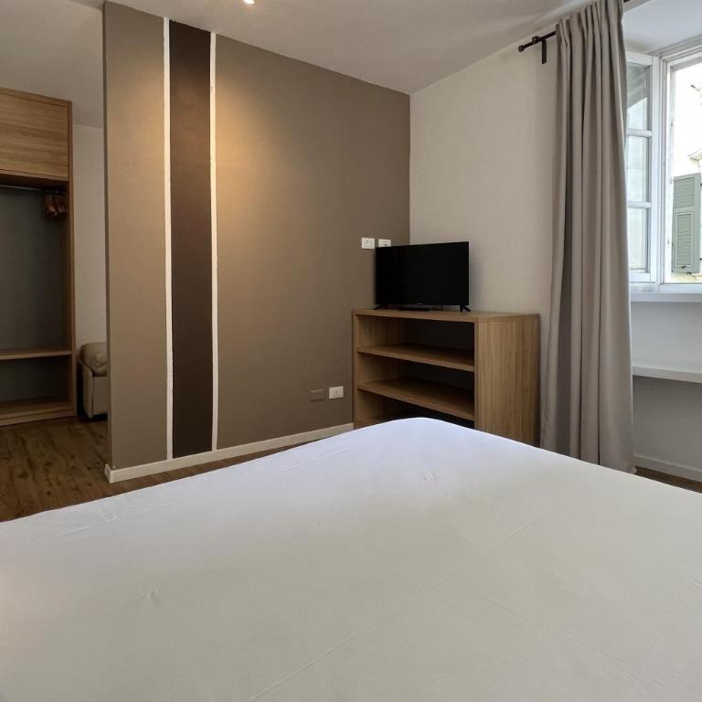 YUGOGO MAZZINI 41 Trento Centro - Appartamento con 2 Camere da Letto - 17