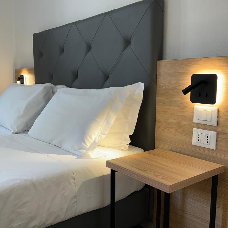 YUGOGO MAZZINI 41 Trento Centro - Appartamento con 2 Camere da Letto - 14