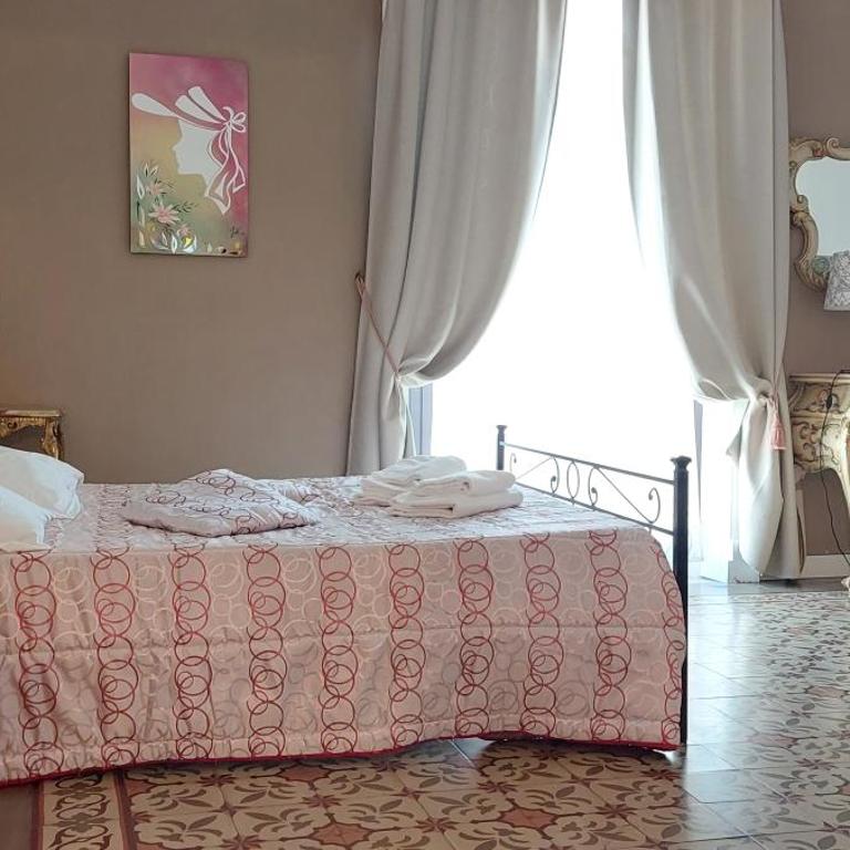 Manzoni Suite Home - Two-Bedroom Apartment with Balcony - 26