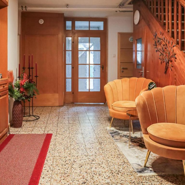 Großes Ferienhaus In Oberwoelz - Ferienhaus mit 5 Schlafzimmern - 5