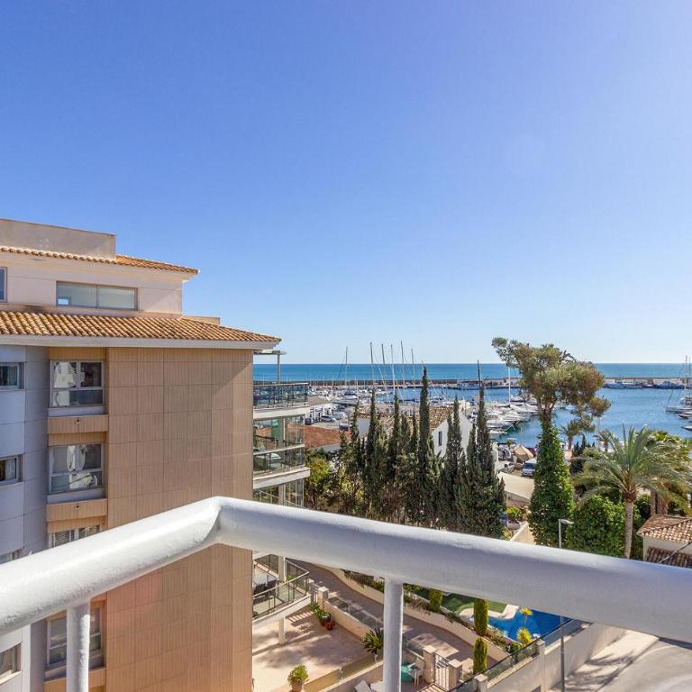 Beautiful Apartment In Altea With House Sea View - Apartamento de 1 dormitorio - 8