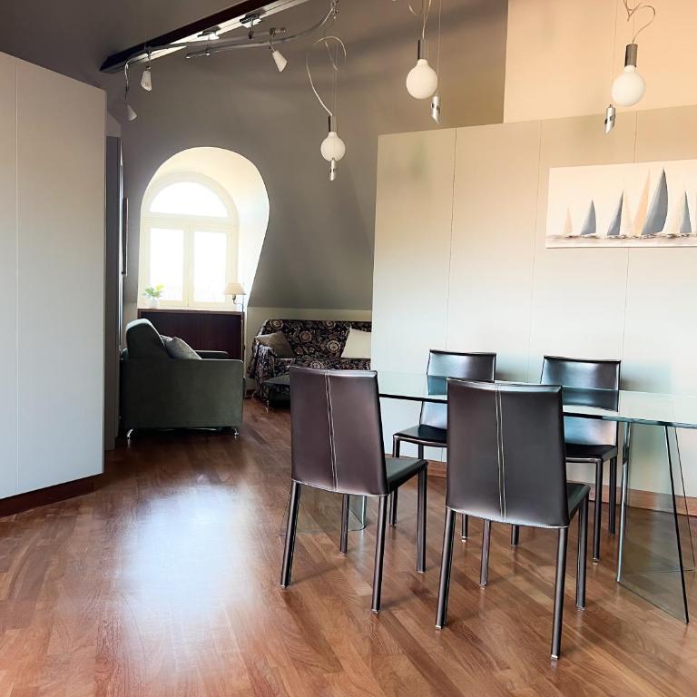 ComeCasa Mole Antonelliana view Terraced Attic - One-Bedroom Apartment - 17