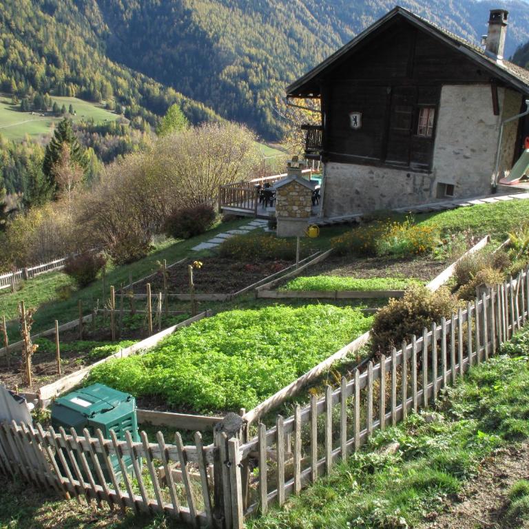 Grand Chalet du Mayen de Planraveire - Apartment - 10