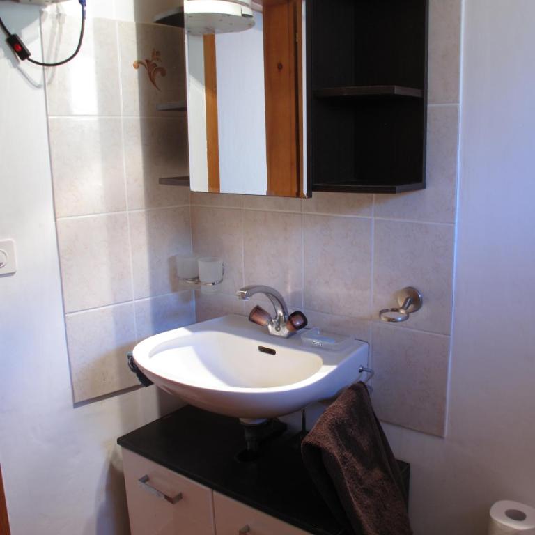 Grand Chalet du Mayen de Planraveire - Apartment - 32