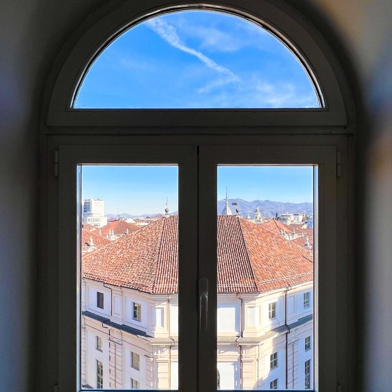 ComeCasa Mole Antonelliana view Terraced Attic - One-Bedroom Apartment - 1