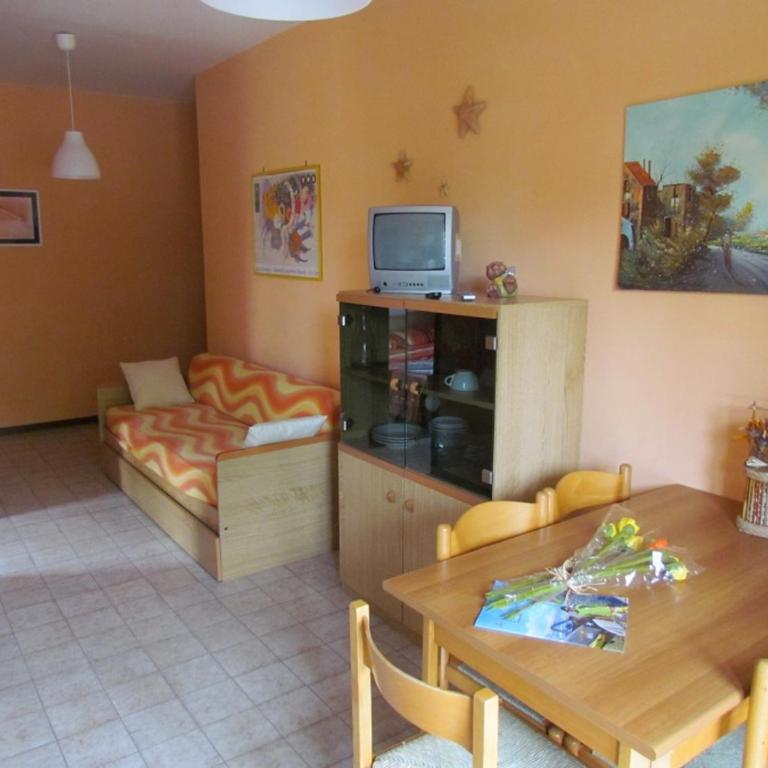 Flat in a residence with sports courts - Apartment - 9