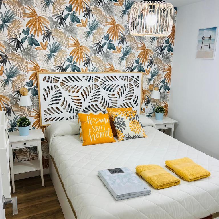 APARTAMENTO NUEVO CÉNTRICO en PRIMERA Línea de playa con vistas al Mar, Piscina, aire acondicionado y wifi - Apartamento de 2 dormitorios - 10
