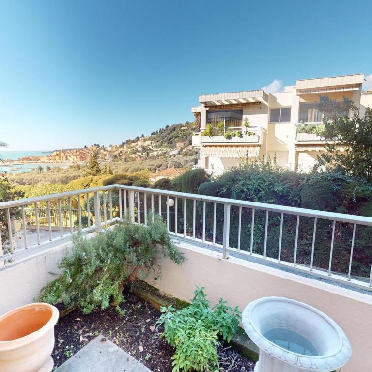 Grand 3P climatisé avec terrasse dans résidence calme avec piscine - FR-1-196-350 - Appartamento - 1