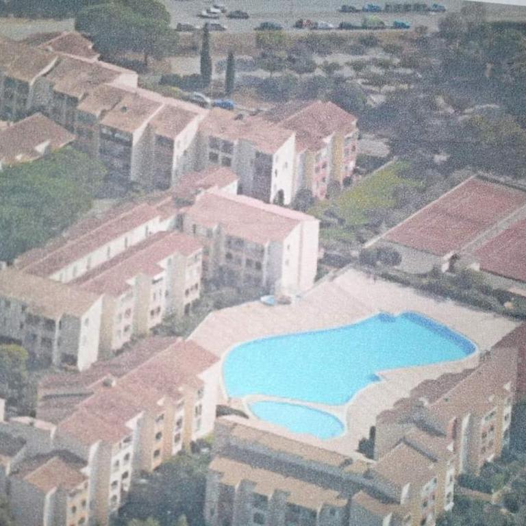 Charmant t2 res lagon bleu piscine 1000 m2 - One-Bedroom Apartment - 4