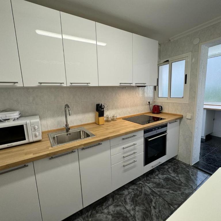 Apartamento Barbastro - Three-Bedroom Apartment - 20