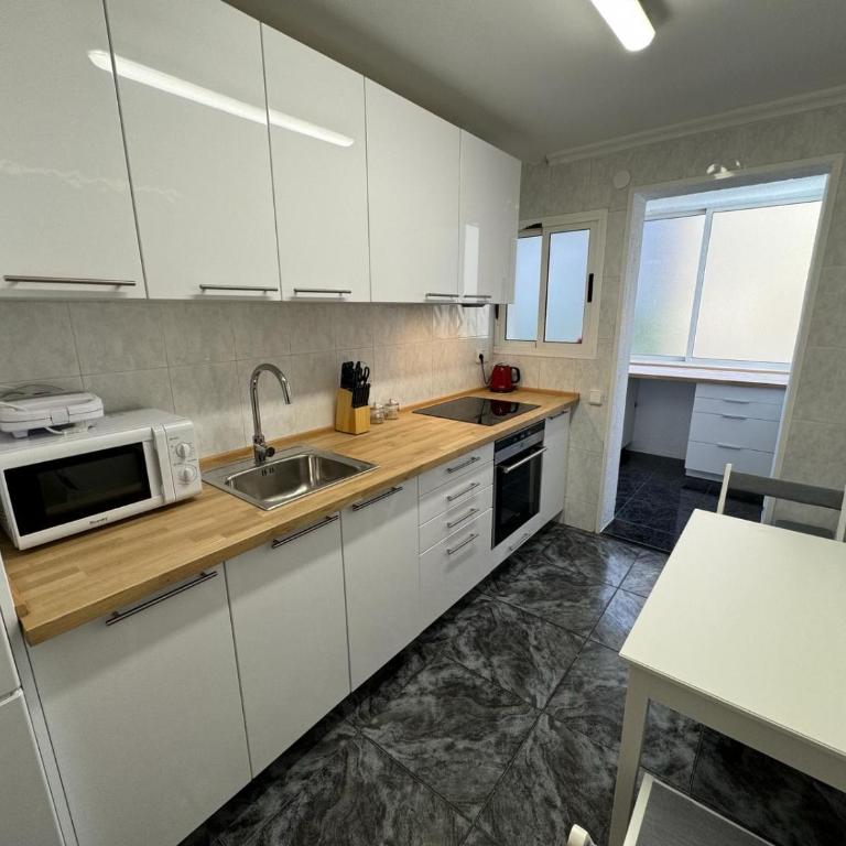 Apartamento Barbastro - Three-Bedroom Apartment - 21