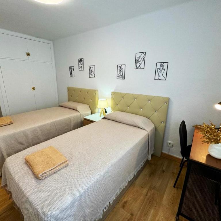 Apartamento Barbastro - Three-Bedroom Apartment - 17