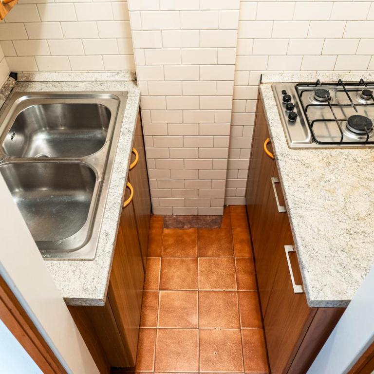 Condominio Diana Ovest - Appartamento con 2 Camere da Letto e Terrazza - 9