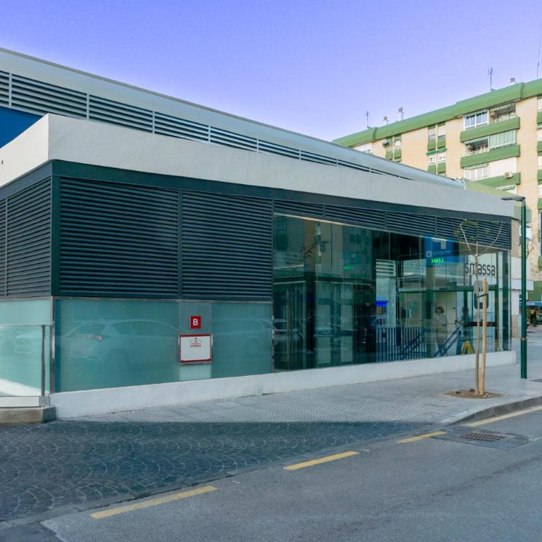 Walking to the Beach of Palo and Pegregalejo - Apartamento de 3 dormitorios - 36