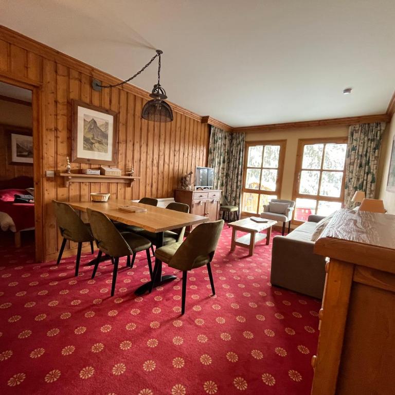 Le Refuge du Montagnard, Arc 1950, Skis aux pieds, Spa - Appartement - 2