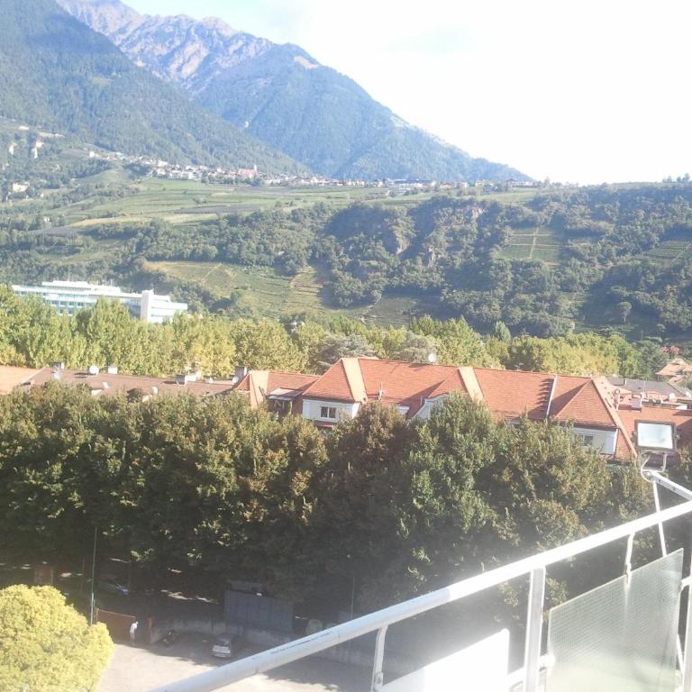 Hotel Lux - Camera Quadrupla con Balcone - 1