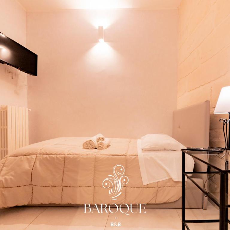 Baroque B&B - Single Room with Private Bathroom - 7