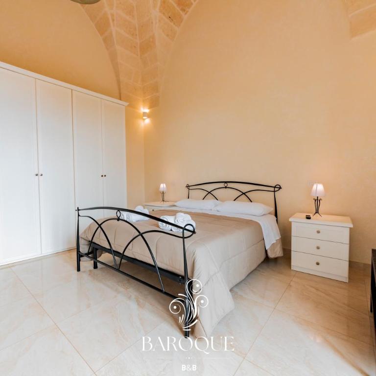 Baroque B&B - Double Room with Private Bathroom - 6