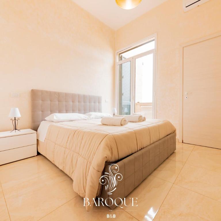 Baroque B&B - Double Room with Private Bathroom - 6