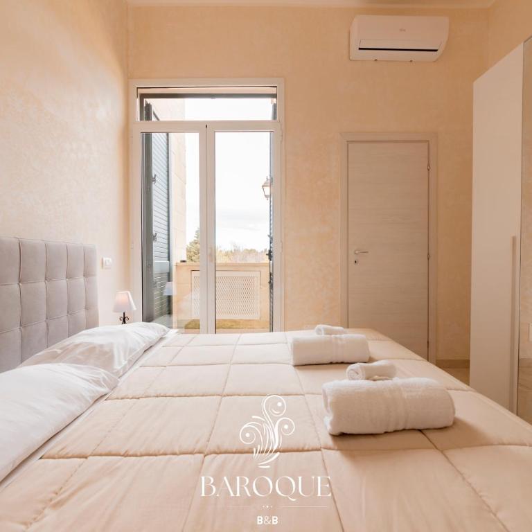 Baroque B&B - Double Room with Private Bathroom - 5