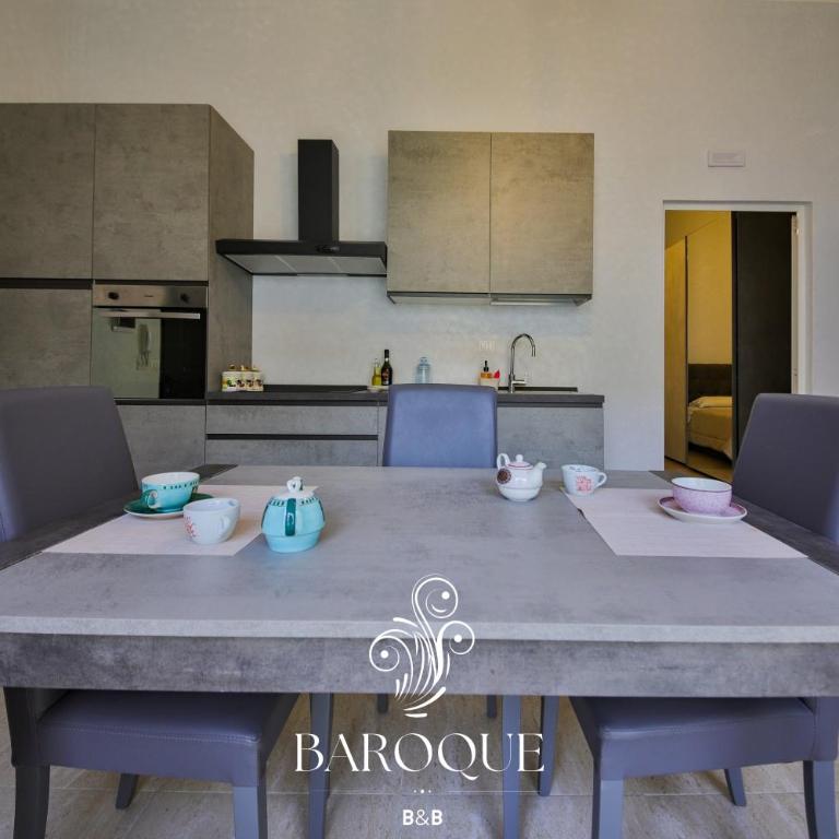 Baroque B&B - Deluxe Family Room - 5
