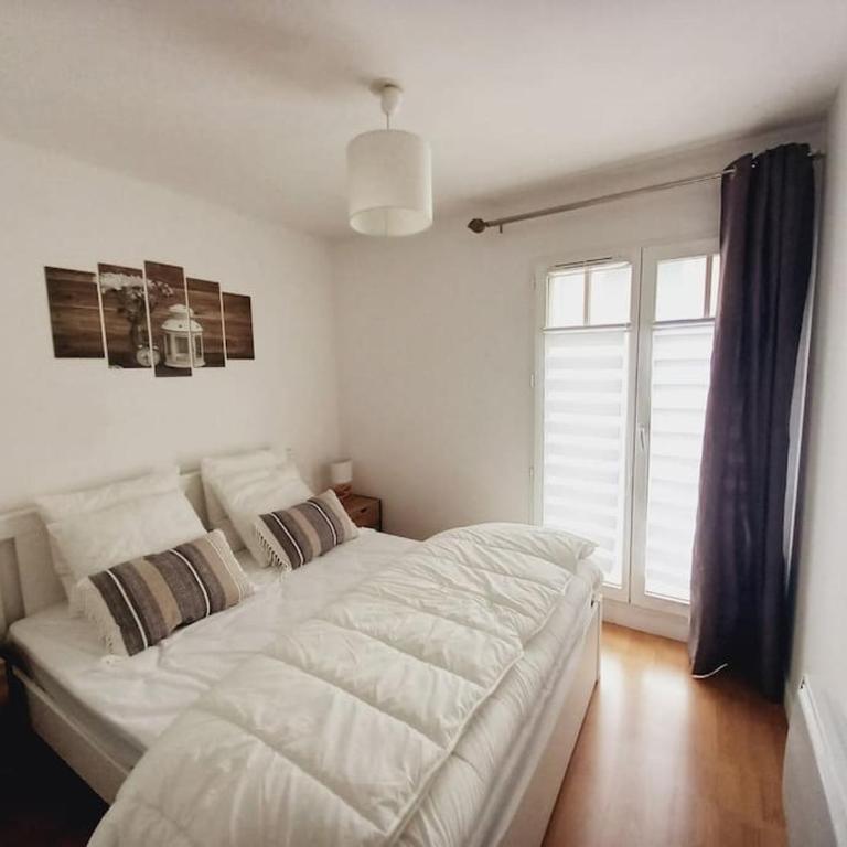 Arcachon Hyper Centre - spacieux appartement 2 chambres parking et terrasse - Two-Bedroom Apartment - 7