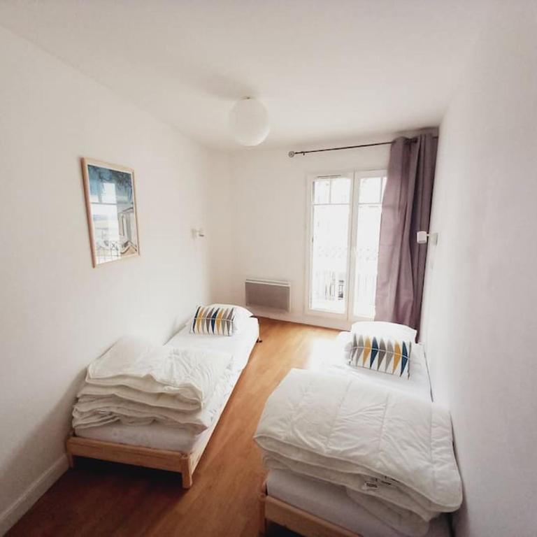 Arcachon Hyper Centre - spacieux appartement 2 chambres parking et terrasse - Two-Bedroom Apartment - 8