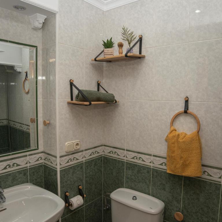 Apartamento Home Stagging New Life - Three-Bedroom Apartment - 16