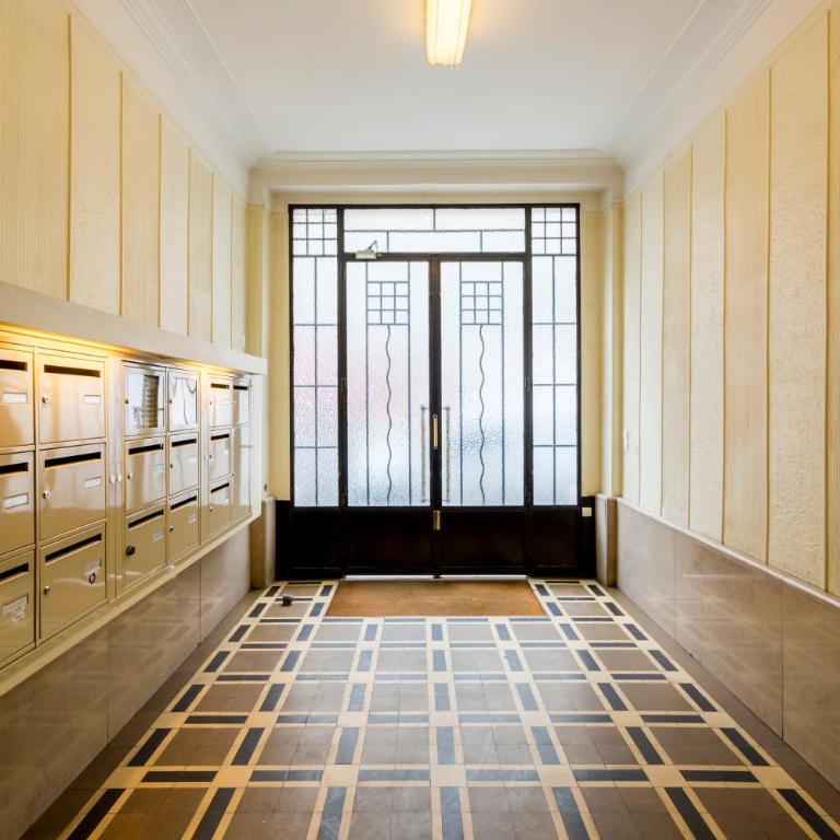 Amazing Artois Champs Elysées - One-Bedroom Apartment - 4