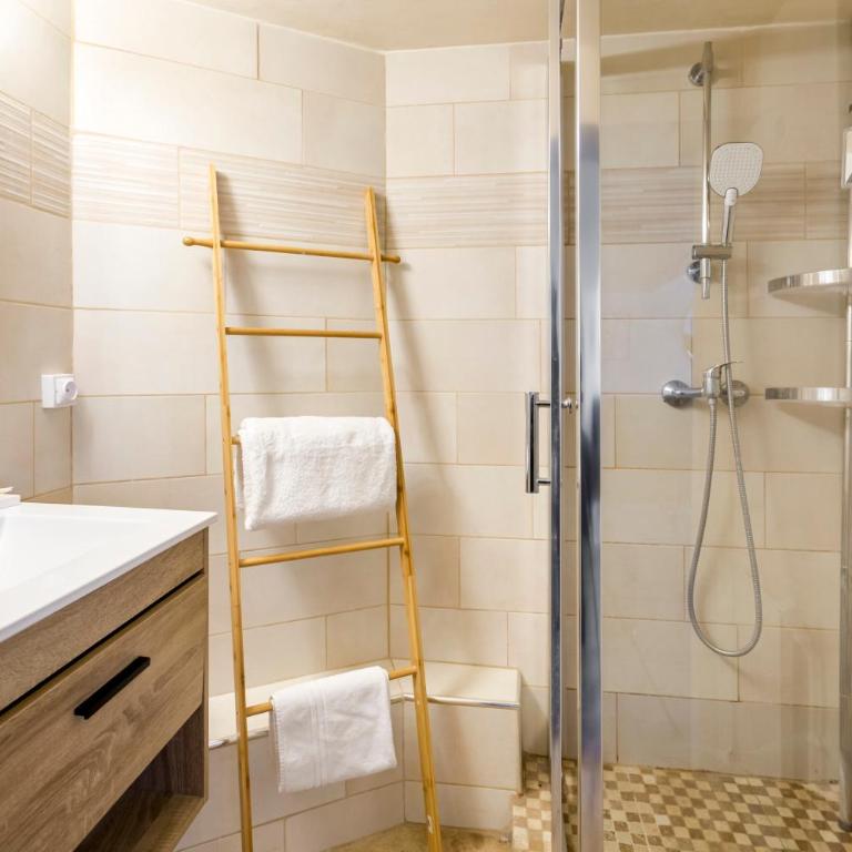 Amazing Artois Champs Elysées - One-Bedroom Apartment - 20