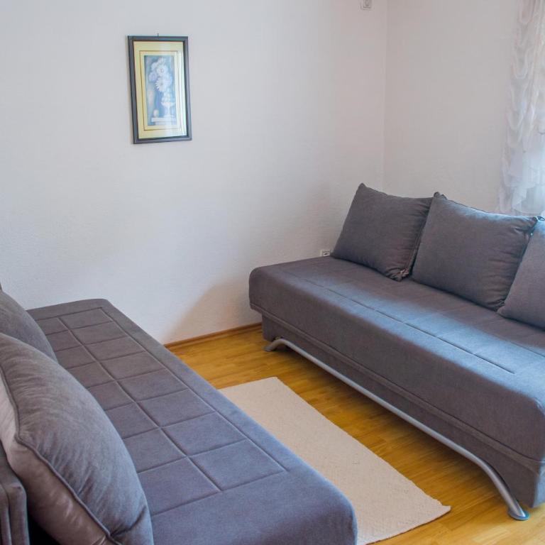 Apartment Ado - Two-Bedroom Apartment - 37