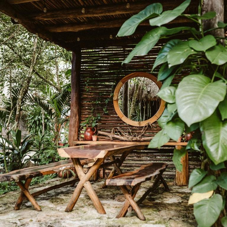 Madre Tierra Eco Habitat - Family Room - 12