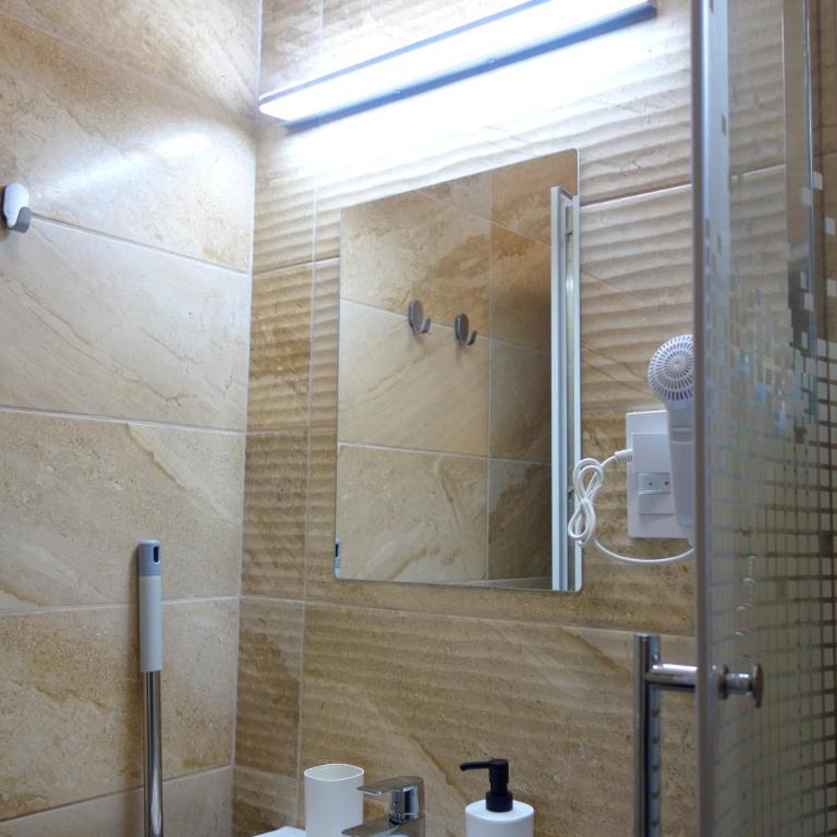 Villa Loop Beograd - Superior Dvokrevetna Soba sa Bračnim Krevetom/Zasebnim Krevetima - 12