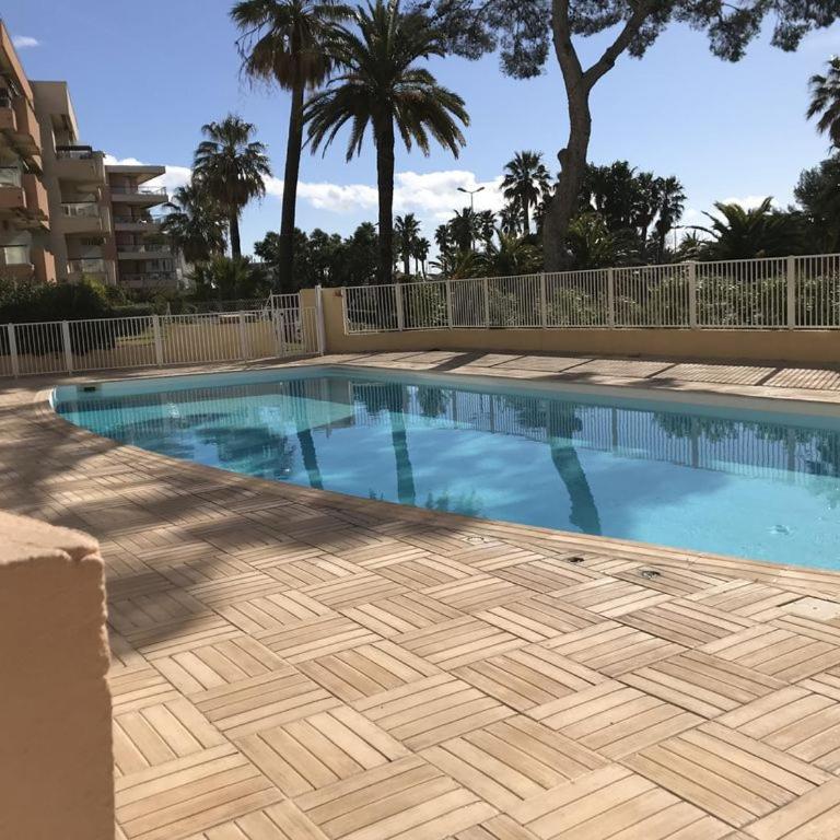 BEAU RIVAGE SAINT RAPHAEL 83700 FRANCE - One-Bedroom Apartment - 4