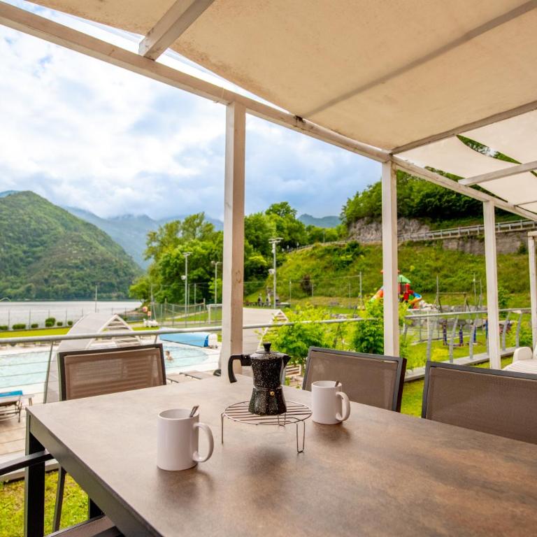 Family Wellness Camping al Sole - Chambre Familiale - Vue sur Lac - 1