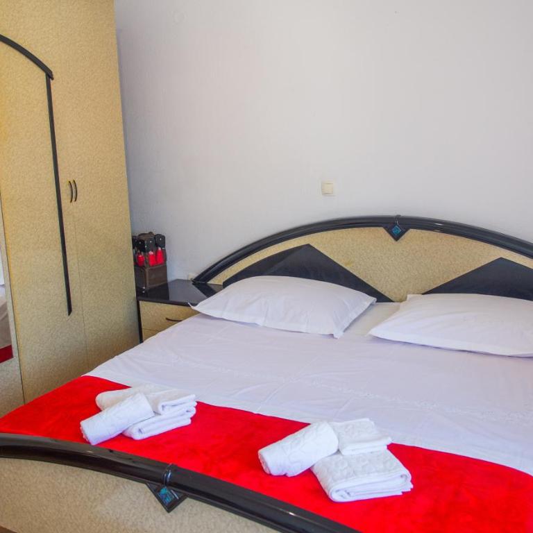 Spacious apartment overlooking Mostar - Apartment with Terrace - 48