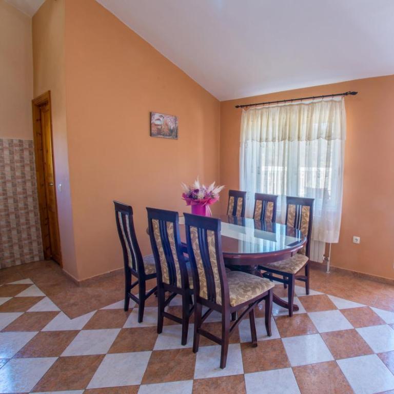 Spacious apartment overlooking Mostar - Apartment with Terrace - 22