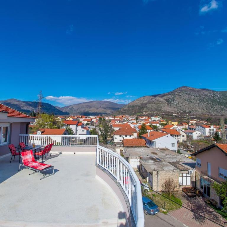 Spacious apartment overlooking Mostar - Apartment with Terrace - 16