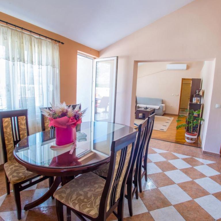 Spacious apartment overlooking Mostar - Apartment with Terrace - 33