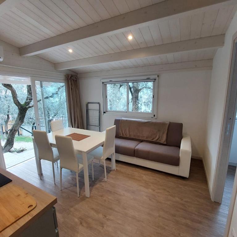 Camping Le Maior - Bungalow con Patio - 4