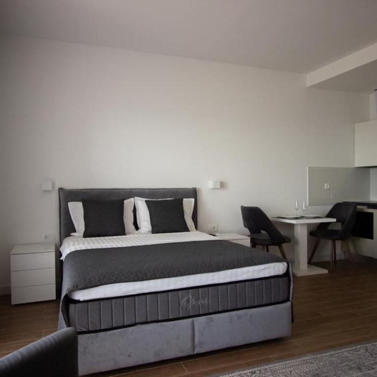 Sea View Apartments A33 - Studio with Sea View - 7