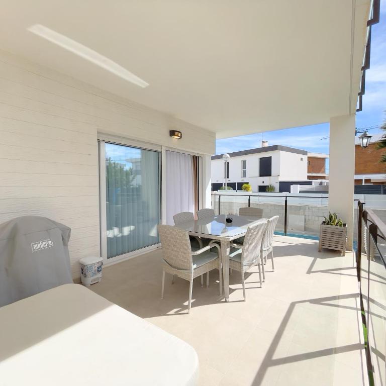 Perfect Getaway Villa - Villa with Private Pool - 24