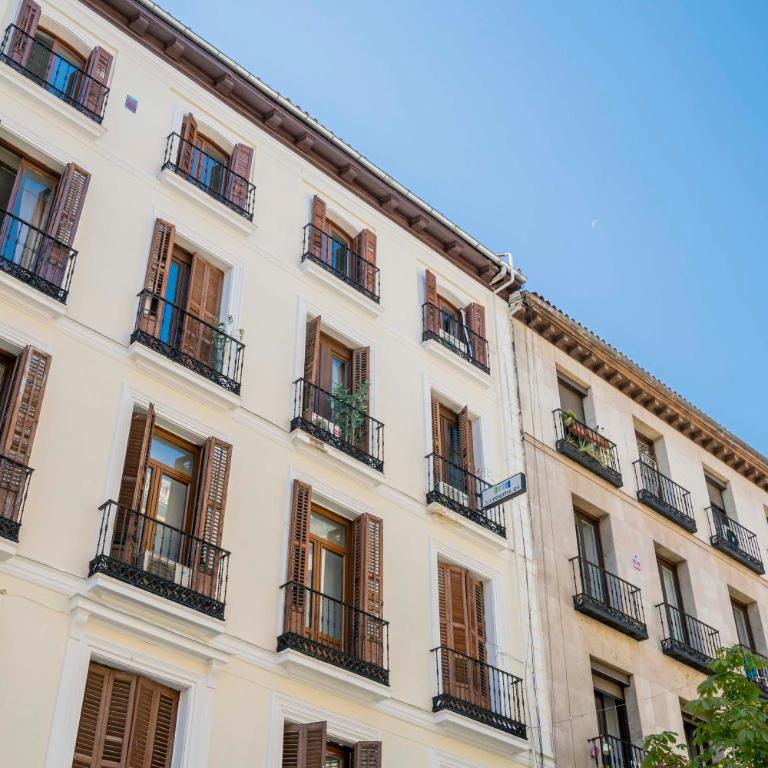 Atocha3 Superb Location - 4Bedrooms 2 Baths - Apartamento - 32