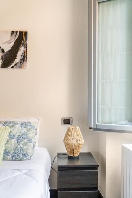 Centro Storico Nido a 147 passi dal Lago Maggiore - Appartamento Superior con 2 Camere da Letto - 21