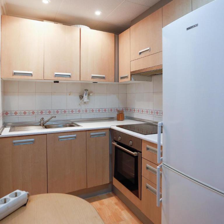 2 Bedroom Amazing Apartment In Torrevieja - Two-Bedroom Apartment - 4