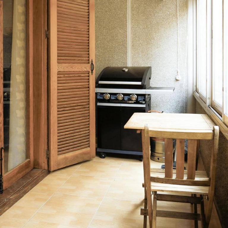 2 Bedroom Amazing Apartment In Torrevieja - Two-Bedroom Apartment - 9