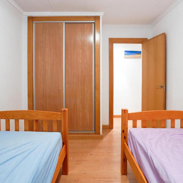2 Bedroom Amazing Apartment In Torrevieja - Two-Bedroom Apartment - 12