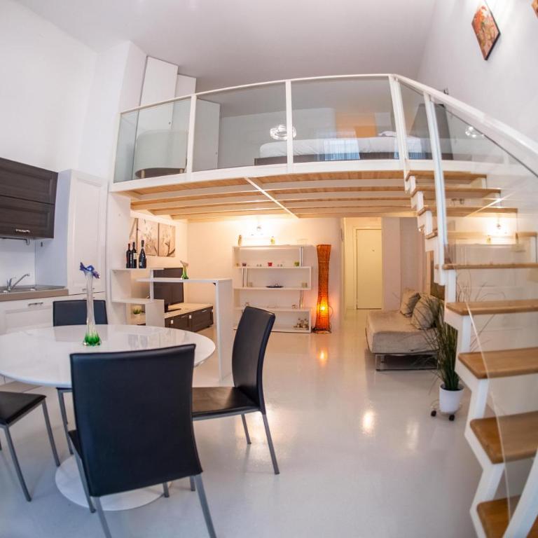ANGEL WHITE LOFT SALERNO - Appartamento con 1 Camera da Letto - 2