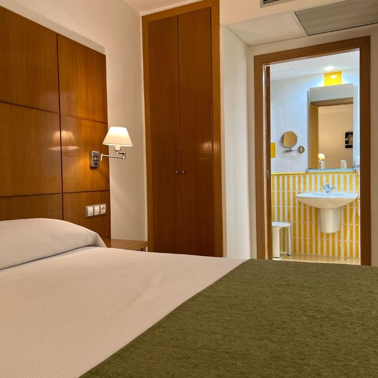 Hotel Tio Pepe - Habitación Doble Económica - 1 o 2 camas - 2